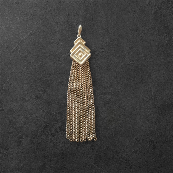 Monet Jewelry - Vintage MONET Elegant Gold Tassel Pendant